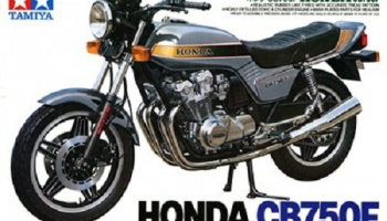 Honda CB 750F (1:12) Model Kit - Tamiya