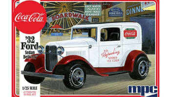 Coca Cola 1932 Ford Sedan Delivery Truck  1/25 - MPC