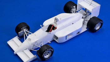 Williams FW11 - Model Factory Hiro