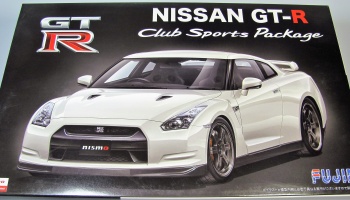 Nissan GT-R - Fujimi