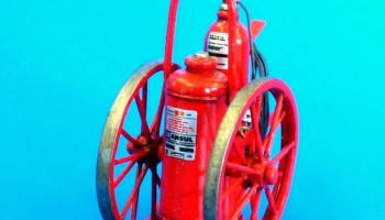 1/48 Dry chemical extinguisher-wheeled