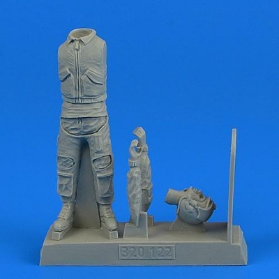 1/32 USAF Modern Fighter Pilot