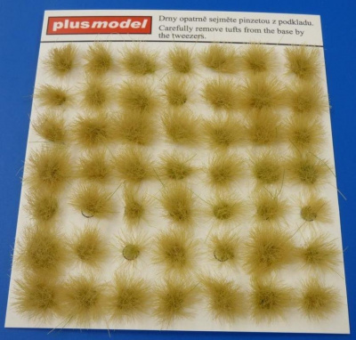 1/35 Tufts of grass-dry