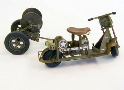 1/35 U.S. Airborne scooter with reel