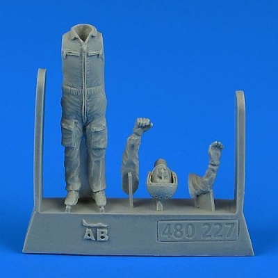 1/48 Czech Air Force Pilot for L-39/L-59/L-159 for x kit