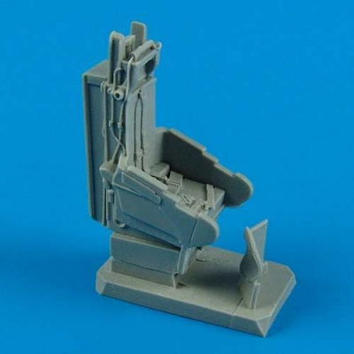 1/48 F-102A Delta Dagger seat with safety belts