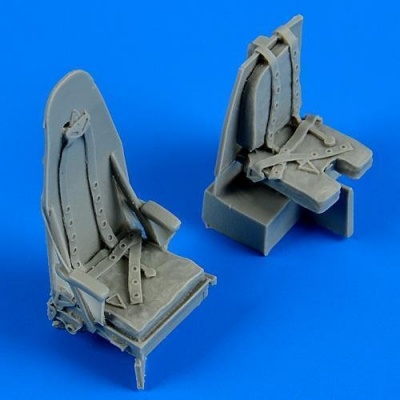 1/48 Mosquito Mk. IV seats with safety belts