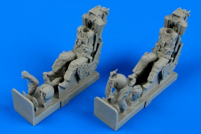1/48 US Navy Pilot & Operator with ej. seats for F