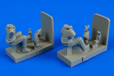 1/48 WWII RAF Pilots for Bedford MWD