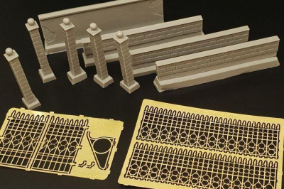 1/72 Castle fence resin and PE dio accessories