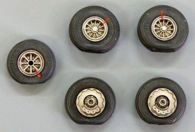 1/72 Wheels for DC-6/C-118