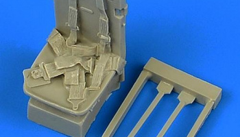 1/32 P-51D Mustang seat with safety belts