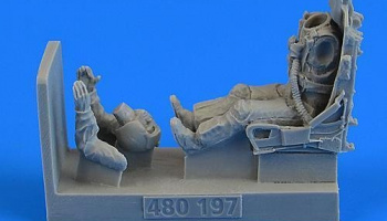 1/48 USAF Fighter Pilot with ejection seat for F-1