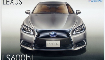 Lexus LS600hL 2013 1/24 - Fujimi