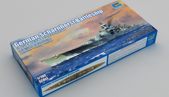 German Scharnhorst Battleship 1:700 - Trumpeter