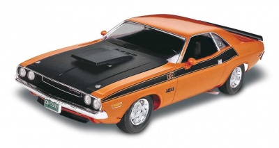 ´70 Dodge Challenger 2 'n 1 (1:24) Plastic ModelKit MONOGRAM 2596 - Revell