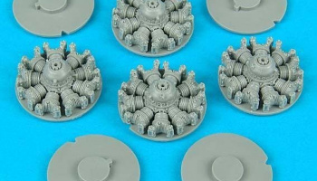 1/72 B-17 engines (for Academy)