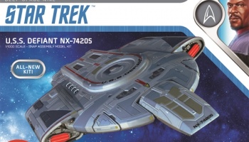 Star Trek U.S.S. Defiant 1:1000 - Polar Lights