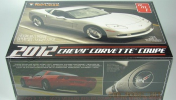 Chevy Corvette Coupe 2012 - AMT