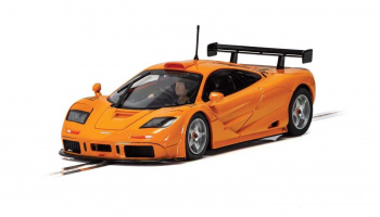 Autíčko Street SCALEXTRIC C4102 - McLaren F1 GTR - Papaya Orange (1:32)