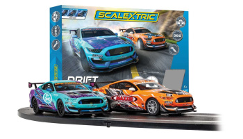 Autodráha SCALEXTRIC - Drift 360 Race Set (1:32)- Scalextric