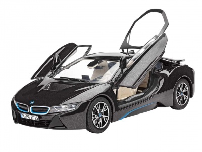 BMW i8 (1:24) Plastic Model Kit 07008 - Revell