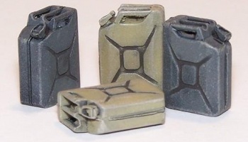 1/35 German jerrycans