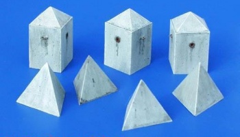 1/35 Anti-tank Concrete Barriers - Pyramid-style, Set II