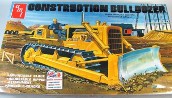 Construction Bulldozer 1/25 - AMT