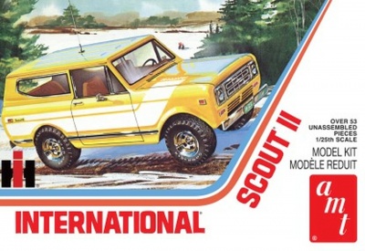 International Harvester Scout II Truck 1:25 - AMT