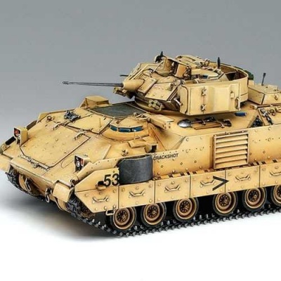 M2A2 BRADLY OIF (1:35) - Academy