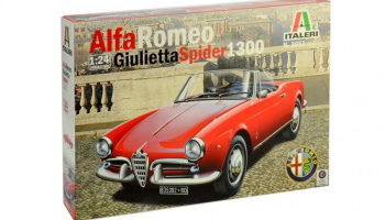 ALFA ROMEO GIULIETTA SPIDER 1300 (1:24) Model Kit 3653 - Italeri