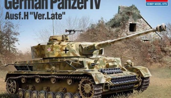 Model Kit tank 13528 - German Panzer IV Ausf.H "Ver.Late" (1:35) - Academy