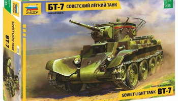 Model Kit tank 3545 - BT-7 Soviet Tank (1:35)