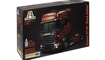 SCANIA R BLACK AMBER (1:24) Model Kit Truck 3897 - Italeri