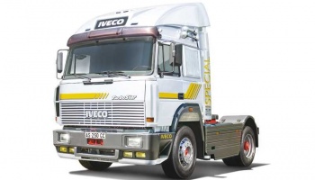 IVECO TURBOSTAR 190.48 SPECIAL (1:24) - Italeri