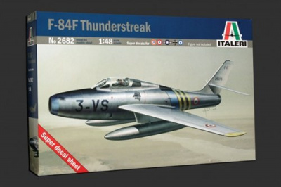 Model Kit letadlo - F-84F THUNDERSTREAK (1:48) - Italeri
