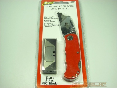 Nůž sklápěcí s pojstkou, s 5 čepelemi, červený - Knife Folding Lock Back Utility with 5 Blades - MAXX