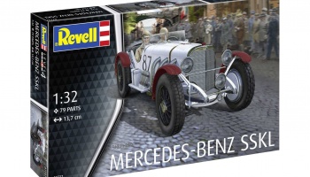 Mercedes-Benz SSKL (1:32) Plastic ModelKit auto 07737 - Revell