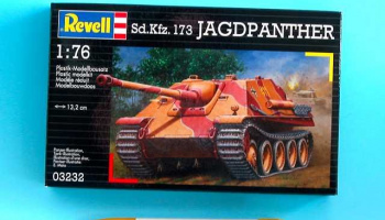 Plastic ModelKit tank 03232 - Jagdpanther (1:76) - Revell