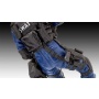 Plastic ModelKit figurka 02805 - SWAT Officer (1:16)