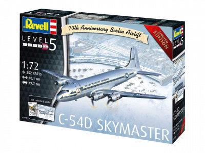 Plastic ModelKit letadlo Limited Edition - C-54D Skymaster 70th Anniversary Berlin Airlift (1:72) - Revell