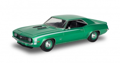 Plastic ModelKit MONOGRAM auto 4525 - 1969 Camaro SS 396 2N1 (1:25) - Revell