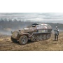 Sd.Kfz. 251/8 Ambulance (1:72) Model Kit 7077 - Italeri