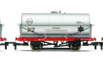 Set tří nákladních vagónů HORNBY R6788 - 20 Ton Tank Wagon, ICI