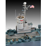 US Navy Landing Ship Medium (Bofors 40 mm gun) (1:144) Plastic Model Kit loď 05169 - Revell