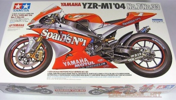Yamaha YZR-M1 2004 No.7/33 - Tamiya